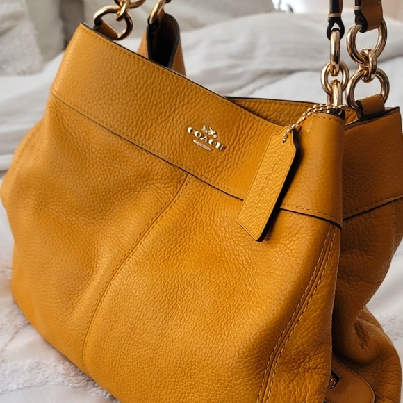 EUC Coach Large Lexy Squash Leather Shoulder Bag - Picture 2 of 13